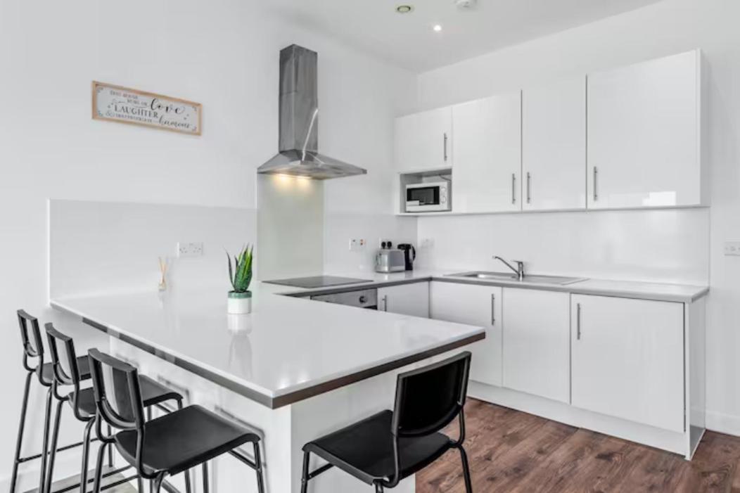 Delta 2 Bedroom Flat In London Dp102 Croydon Exterior photo
